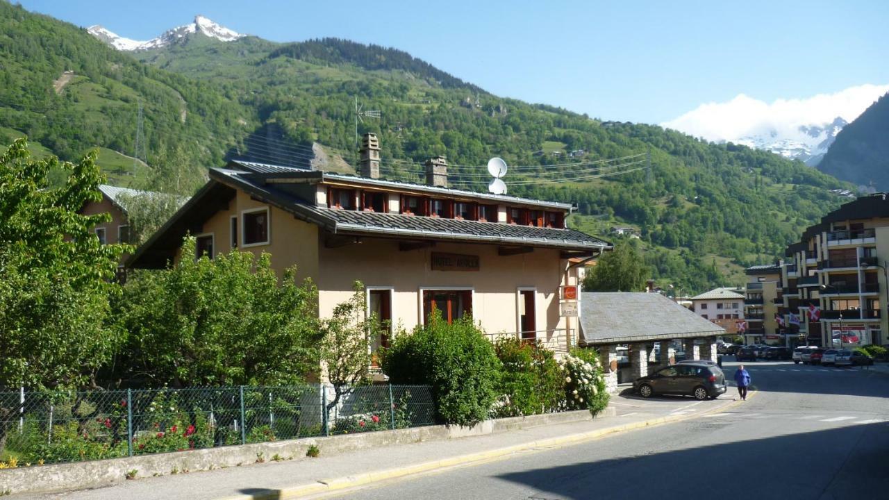 Hotel Arolla Bourg-Saint-Maurice Exterior foto